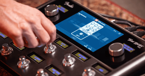 Entdecken Sie den Tone Master Pro, das neue High-End-Gitarren-Multieffektgerät von Fender