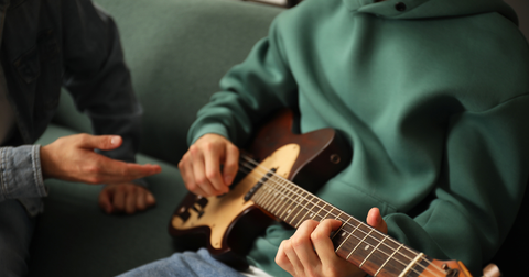 Welche E-Gitarre zum Einstieg für den Schuljahresbeginn?
