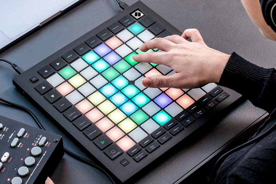 daw controller
