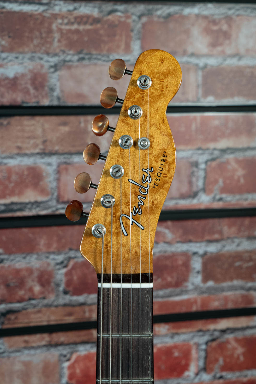Esquire Buckeye Burl NOS Gealtert Natur Artisan 2025