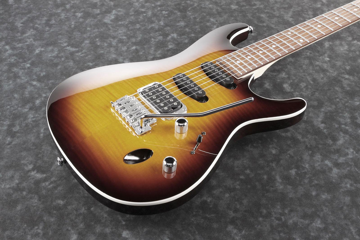 SA260FM-VLS Sunburst violino Sabre