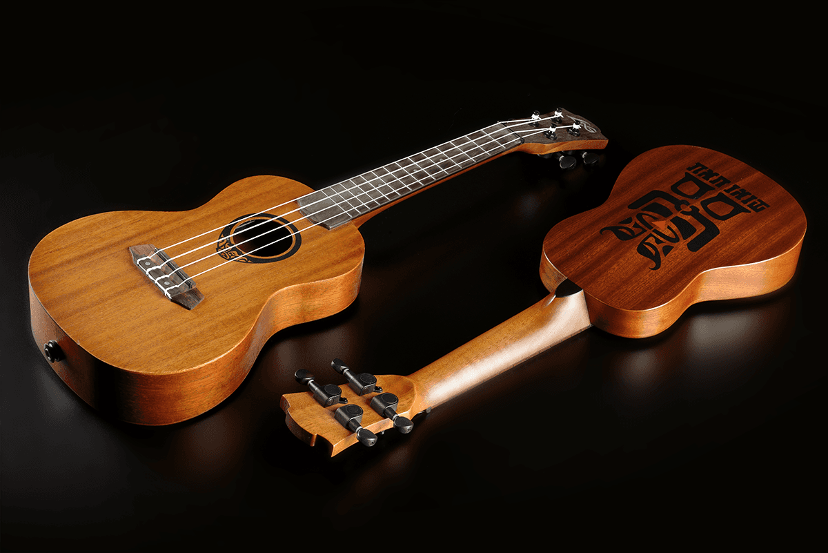Tiki Baby TKU110S Sopran-Ukulele schlank mit gewölbtem Boden