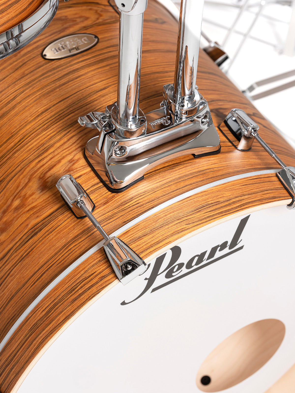 Decade Maple Artisan Fusion 20" Satin Karamellschleier + HWP-834