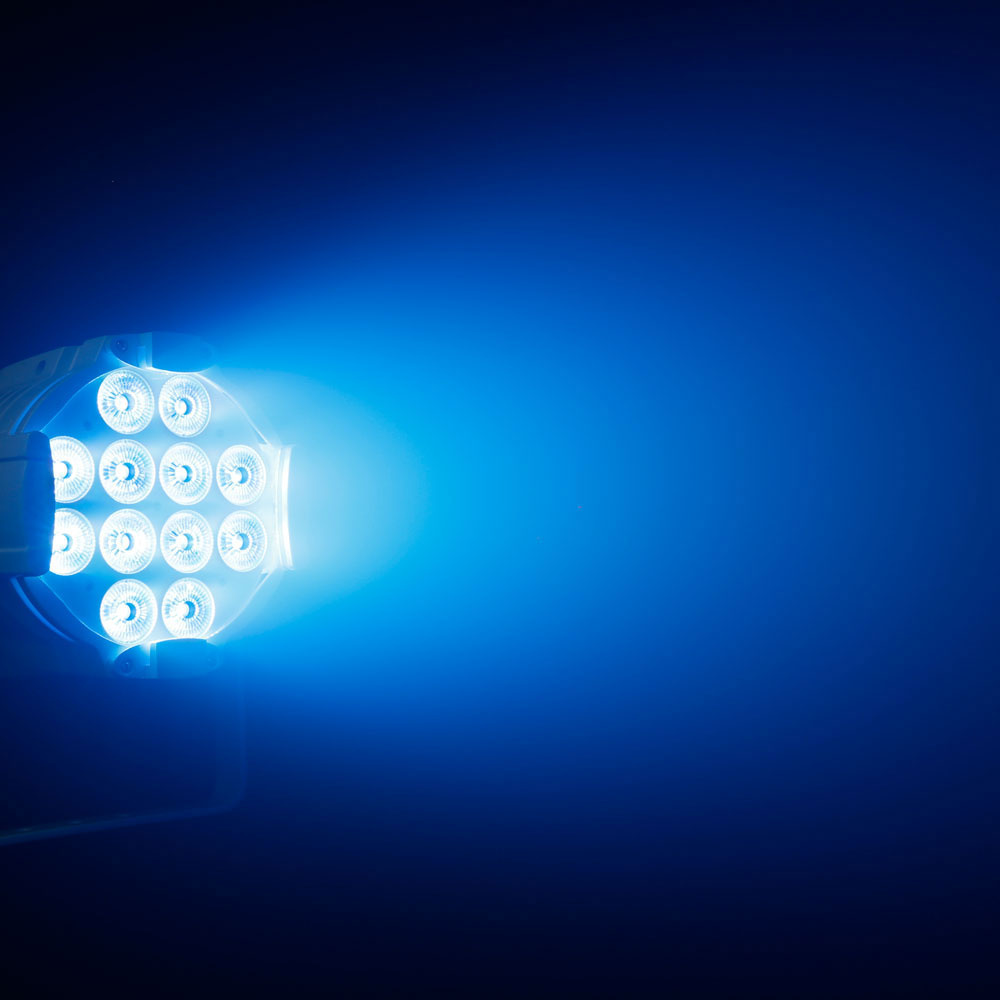 Studio Par 64 Can Rgbwa + Uv 12 W Wh - Projecteur Par 12 Led Rgbwa + Uv 12 W Boîtier Blanc