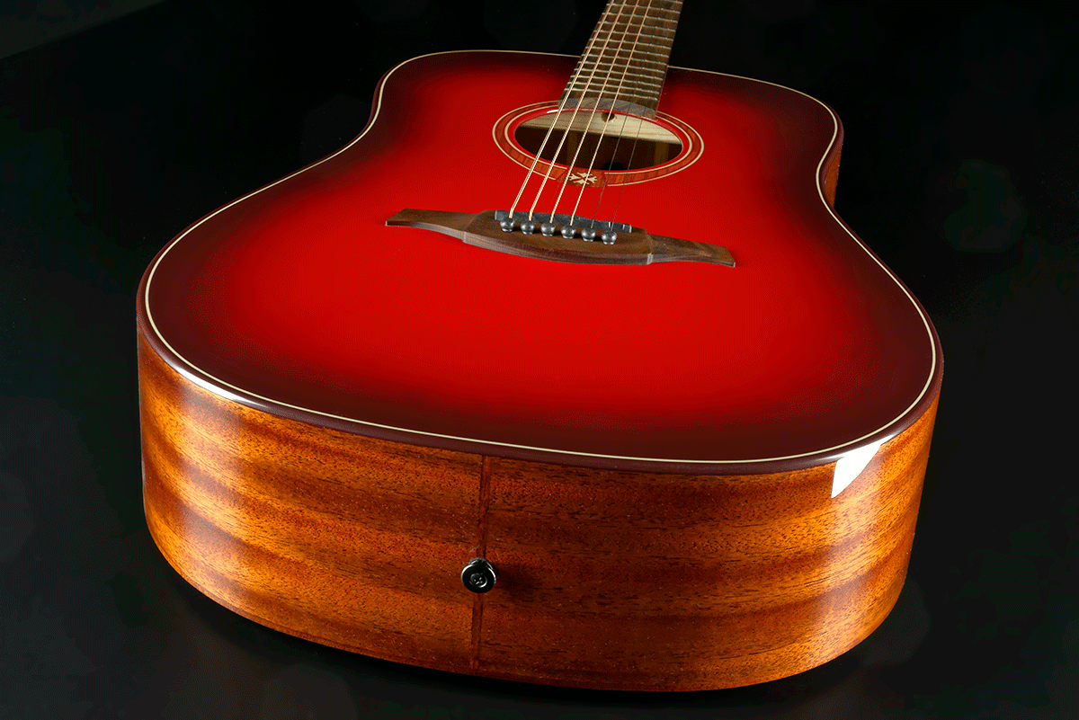 Tramontane Special T-Red-D Dreadnought Rot Burst