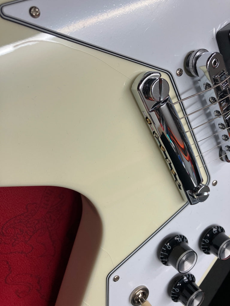 Flying V 70s Klassisches Weiß Original STOCKB