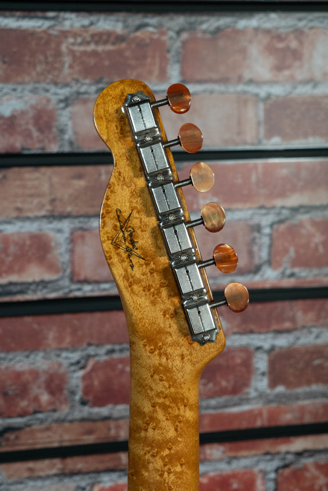 Esquire Buckeye Burl NOS Gealtert Natur Artisan 2025