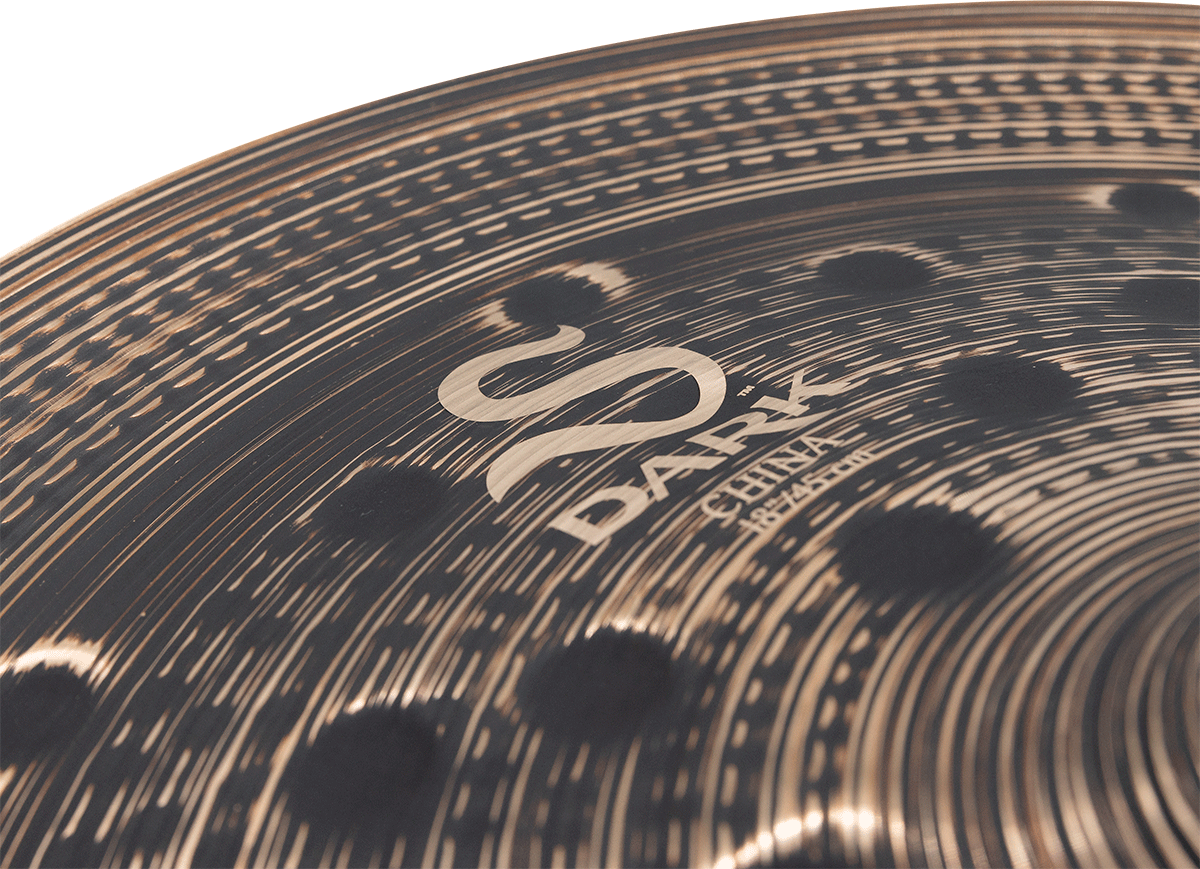 S DarK-Series 18" China