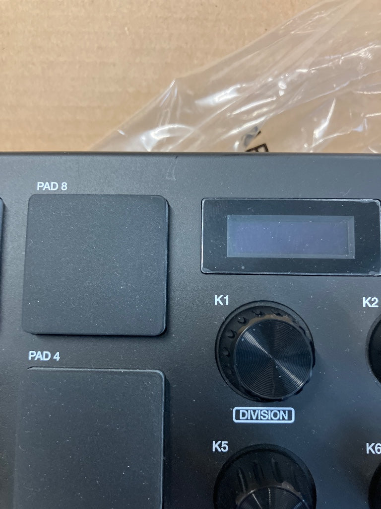 MPK Mini MK3 - Stock B