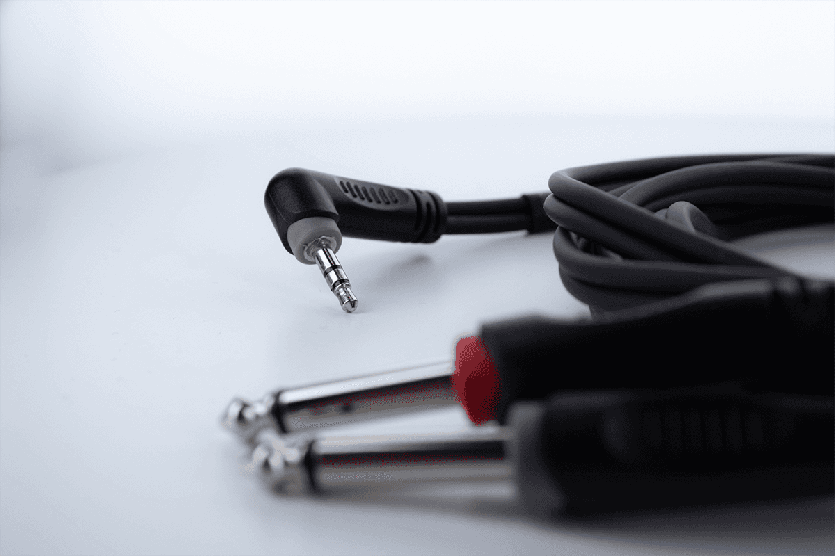Y-Kabel Abgewinkelte Stereo-Mini-Klinke / 2 Mono-Klinken 3 M