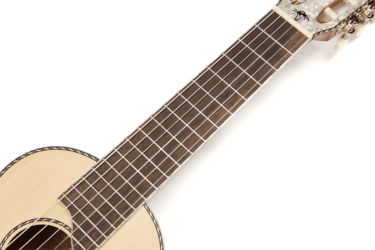 Guitalele Naturel Tête Perlée + Housse