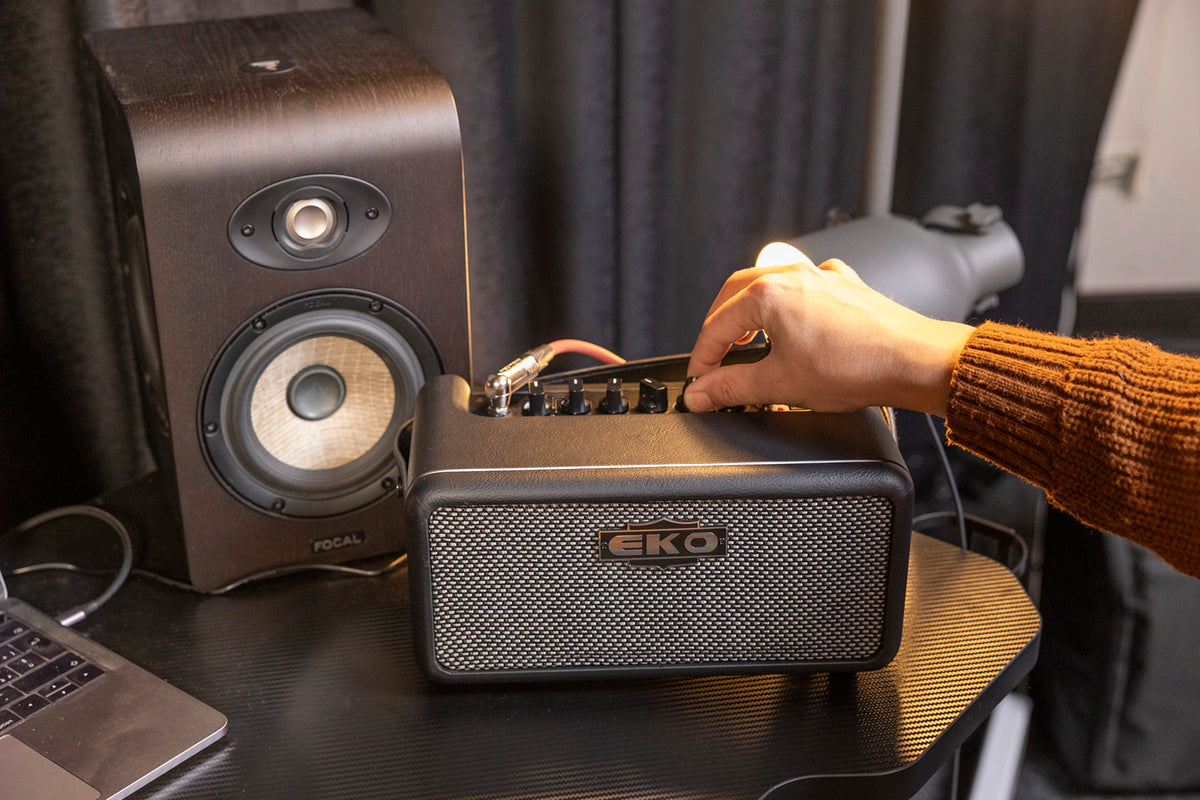 BAIO Amp 15 - kompakter Modeling-Verstärker + Effekte + Bluetooth