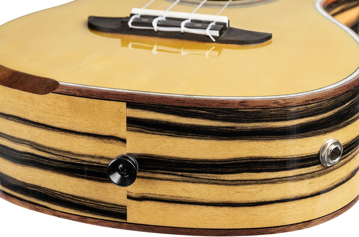 Signature Konzert-Ukulele 4 + Pro-Gigbag
