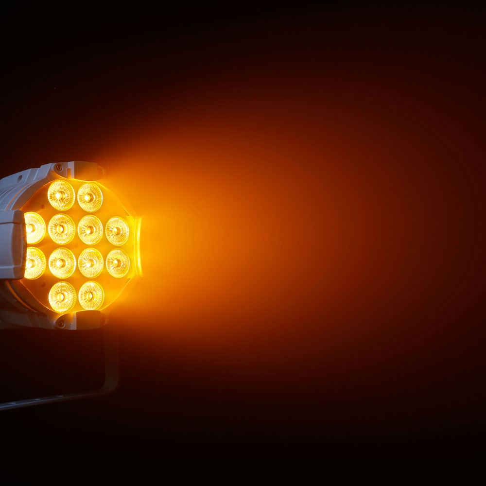 Studio Par 64 Can Rgbwa + Uv 12 W Wh - Projecteur Par 12 Led Rgbwa + Uv 12 W Boîtier Blanc