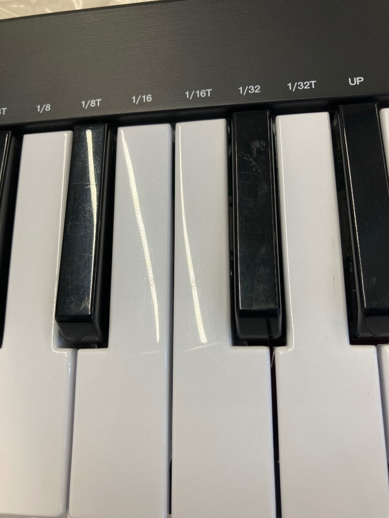 LPK 25 WIRELESS - Stock B
