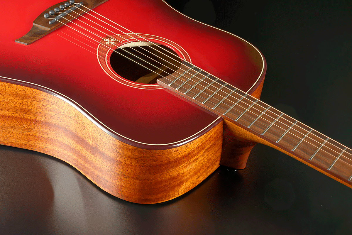 Tramontane Special T-Red-D Dreadnought Rot Burst