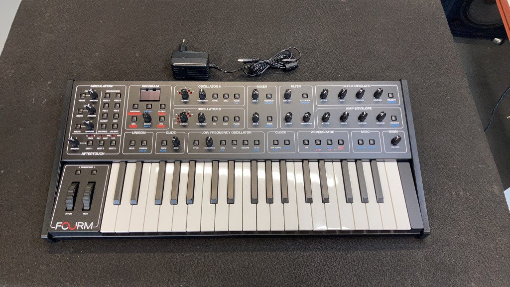 FOURM - B Stock